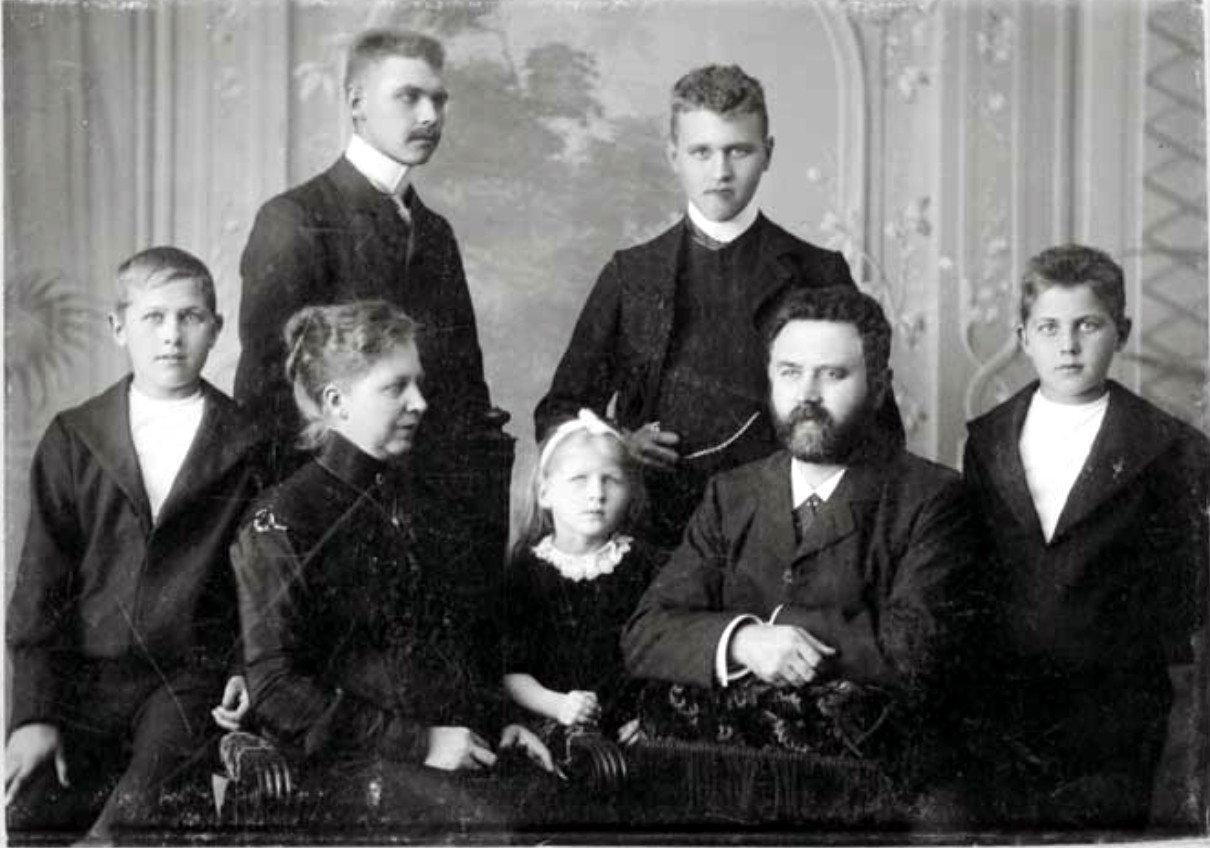 Camilla Louise Bertha Nielsen  og Hans Jørgen Demant med familie