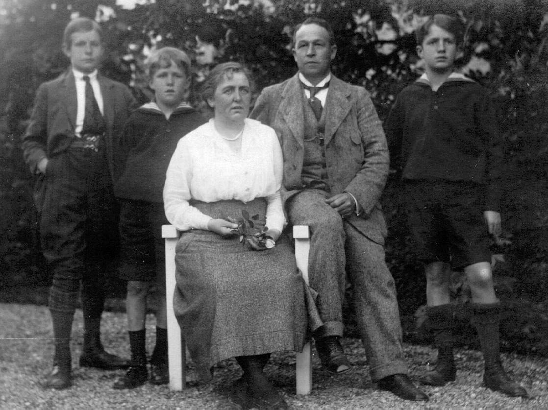 Fam. Birkmand 1919.jpg