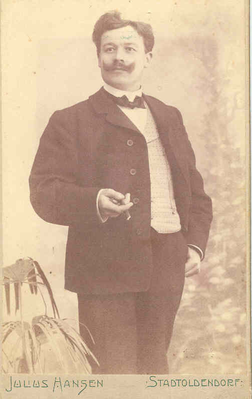 Julius Hansen1.jpg